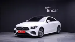 2022 Mercedes-Benz E-Class E300d 4MATIC Coupe — фото 12