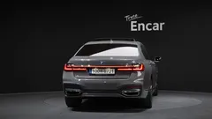 2022 BMW 7-Series 745Le iPerformance M Sport — фото 4