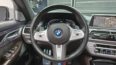 2022 BMW 7-Series 745Le iPerformance M Sport — фото 13