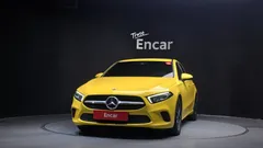2022 Mercedes-Benz A-Class A220 Hatchback — фото 3