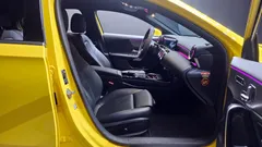 2022 Mercedes-Benz A-Class A220 Hatchback — фото 11