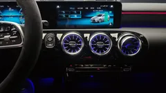 2022 Mercedes-Benz A-Class A220 Hatchback — фото 16