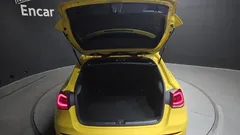2022 Mercedes-Benz A-Class A220 Hatchback — фото 20
