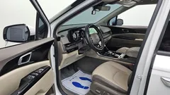 2023 Kia Carnival Diesel 9-Seater Noblesse — фото 10