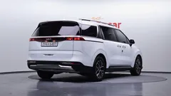 2023 Kia Carnival Diesel 9-Seater Noblesse — фото 2