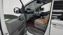 2023 Hyundai Staria 4WD Lounge 9-Seater — фото 10