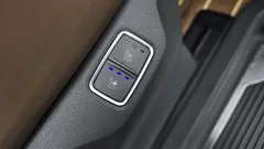 2023 Hyundai Staria 4WD Lounge 9-Seater — фото 19
