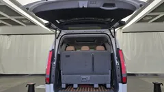 2023 Hyundai Staria 4WD Lounge 9-Seater — фото 20