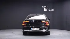 2023 Volvo S90 B6 AWD Ultimate Bright, чёрный — фото 4