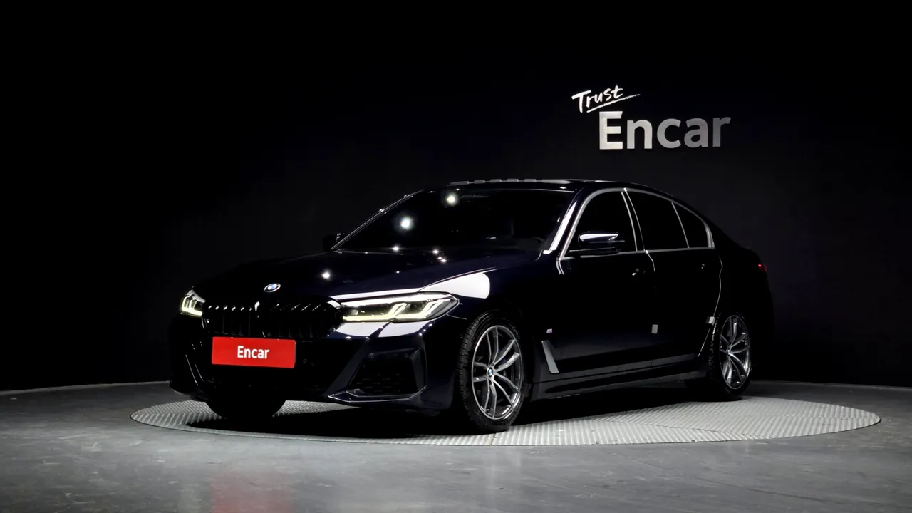 2023 BMW 5-Series 520i M Sport