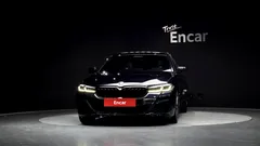 2023 BMW 5-Series 520i M Sport — фото 3