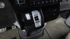 2023 Hyundai Staria 4WD Lounge 9-Seater — фото 9
