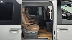 2023 Hyundai Staria 4WD Lounge 9-Seater — фото 16