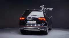 2023 Volkswagen Tiguan 2.0 TSI Prestige — фото 4