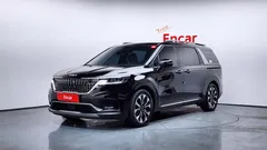 2023 Kia Carnival Diesel 9-Seater Noblesse — фото 1