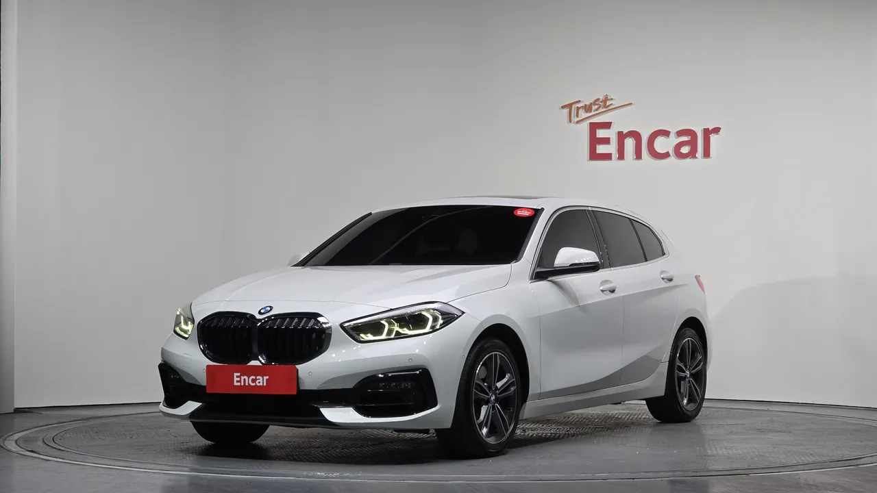 2022 BMW 1-Series 120i Sports