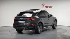 2021 Audi Q5 40 TDI Quattro Sportback — фото 2