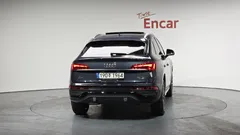 2021 Audi Q5 40 TDI Quattro Sportback — фото 4
