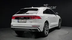 2022 Audi Q8 50 TDI Quattro Premium — фото 2