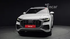 2022 Audi Q8 50 TDI Quattro Premium — фото 3