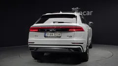 2022 Audi Q8 50 TDI Quattro Premium — фото 4