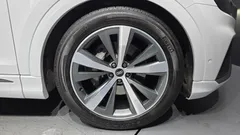 2022 Audi Q8 50 TDI Quattro Premium — фото 5