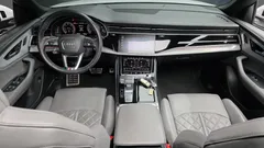2022 Audi Q8 50 TDI Quattro Premium — фото 7