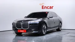 2023 BMW 7-Series 740i sDrive Design Pure Excellence, серый — фото 1