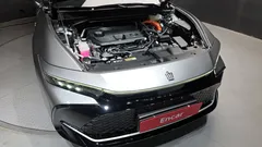 2024 Toyota Crown 2.5 4WD Hybrid, серый — фото 6