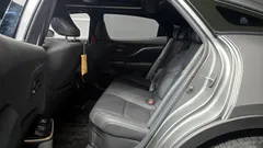 2024 Toyota Crown 2.5 4WD Hybrid, серый — фото 17