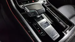 2022 Audi Q8 45 TDI Quattro Premium — фото 9