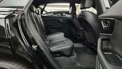 2022 Audi Q8 45 TDI Quattro Premium — фото 12
