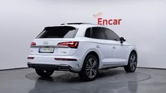 2021 Audi Q5 45 TFSI Quattro Premium, белый — фото 2