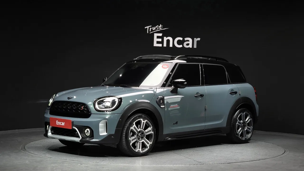 2023 Mini Countryman ALL4 Classic Launch Pack