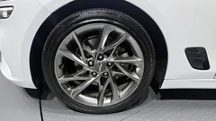 2023 Genesis G70 Gasoline 2.0T 2WD, белый — фото 5