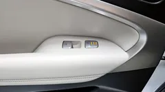 2023 Genesis G70 Gasoline 2.0T 2WD, белый — фото 19