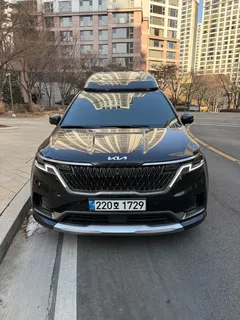 2023 Kia Carnival Gasoline 9-Seater Hi-Limousine — фото 1