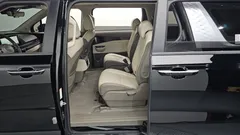 2023 Kia Carnival Diesel 9-Seater Prestige — фото 11