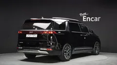 2022 Kia Carnival Diesel 9-Seater Noblesse — фото 2