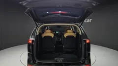 2022 Kia Carnival Diesel 9-Seater Noblesse — фото 20