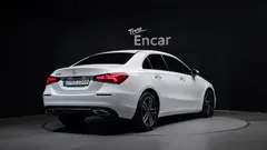 2022 Mercedes-Benz A-Class A220 Sedan, белый — фото 2