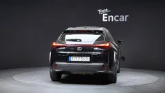 2024 Lexus UX 2.0 2WD, чёрный — фото 4
