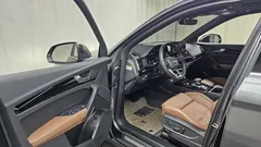 2022 Audi Q5 45 TFSI Quattro Premium — фото 10