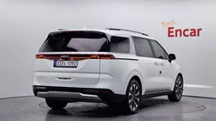 2023 Kia Carnival Diesel 9-Seater Prestige — фото 2