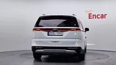 2023 Kia Carnival Diesel 9-Seater Prestige — фото 4