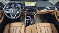 2023 BMW 5-Series 520i Luxury — фото 7