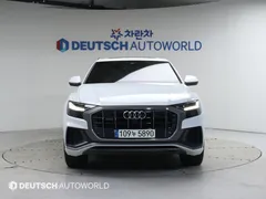 2021 Audi Q8 50 TDI Quattro Premium, белый — фото 3
