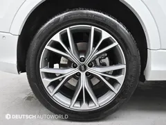 2021 Audi Q8 50 TDI Quattro Premium, белый — фото 5