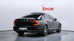 2023 Volvo S90 B6 AWD Ultimate Bright, чёрный — фото 2