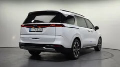 2023 Kia Carnival Diesel 9-Seater Signature — фото 2